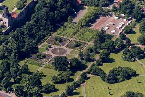 Группы из деревьев и кустарников. Принципы составления мини-групп из деревьев и кустарников 01