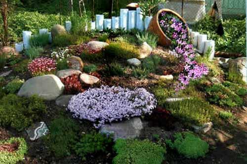 Ручеек из цветов. 10 секретов дизайна клумбы «Цветочный ручей».