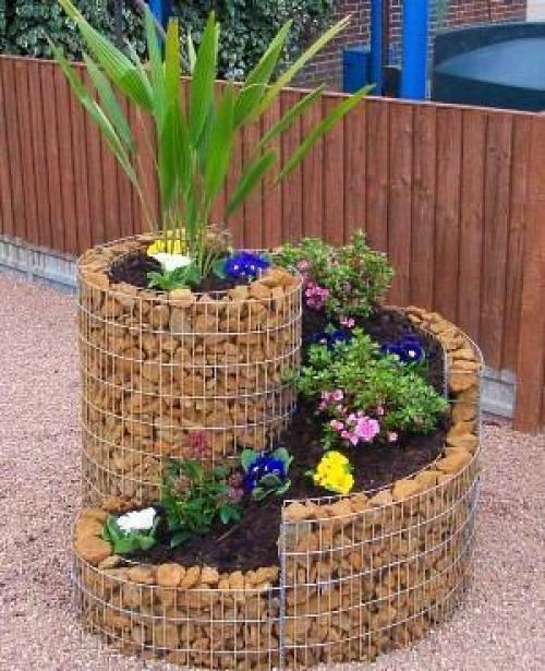 Многоярусная клумба своими руками. Как сделать многоярусную клумбу своими руками?