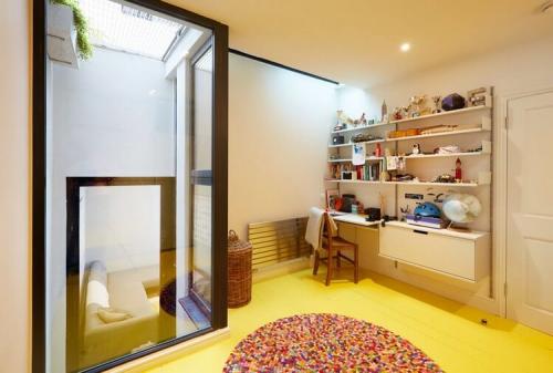 Светло желтые стены в интерьере. Сочетание желтого цвета с другими цветами в интерьере