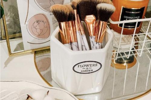 Как использовать цветочные горшки. Почему эту копеечную вещь из Фикс Прайса хвалят в Инстаграме? 8 идей применения чудо-горшка НЕ по назначению