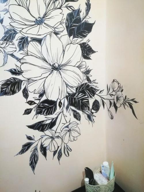 Цветы на стене декор. Цветы на стене — советы по применению цветов в дизайне интерьера. Красивые сочетания и интересные варианты оформления (85 фото + видео)