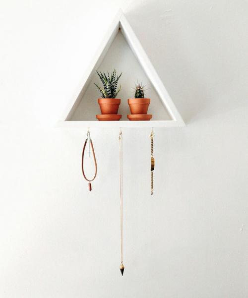 Как красиво и недорого украсить стены. Декор стен своими руками поэтапно: фото оригинальных идей, пошаговый мастер-класс по оформлению и декорированию стен 20 Как красиво и недорого украсить стены. Декор стен своими руками поэтапно: фото оригинальных идей, пошаговый мастер-класс по оформлению и декорированию стен 20