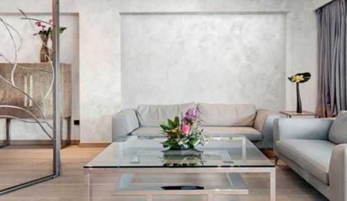 Штукатурка на стены вместо обоев. Критерии выбора способа отделки стен