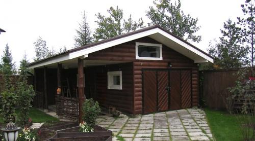 Ландшафтный дизайн у забора со стороны улицы. Какие растения посадить вдоль забора 03